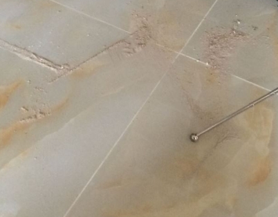 十堰瓷砖空鼓维修公司分享粘合剂选择不当在瓷砖铺贴过程中可能导致以下问题